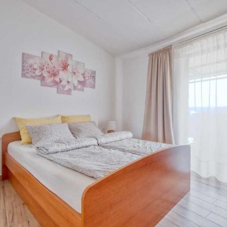 Licul Apartment Ровинь Экстерьер фото
