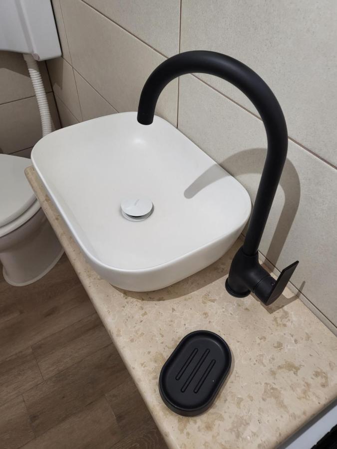 Licul Apartment Ровинь Экстерьер фото