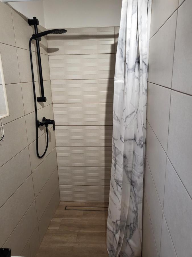 Licul Apartment Ровинь Экстерьер фото