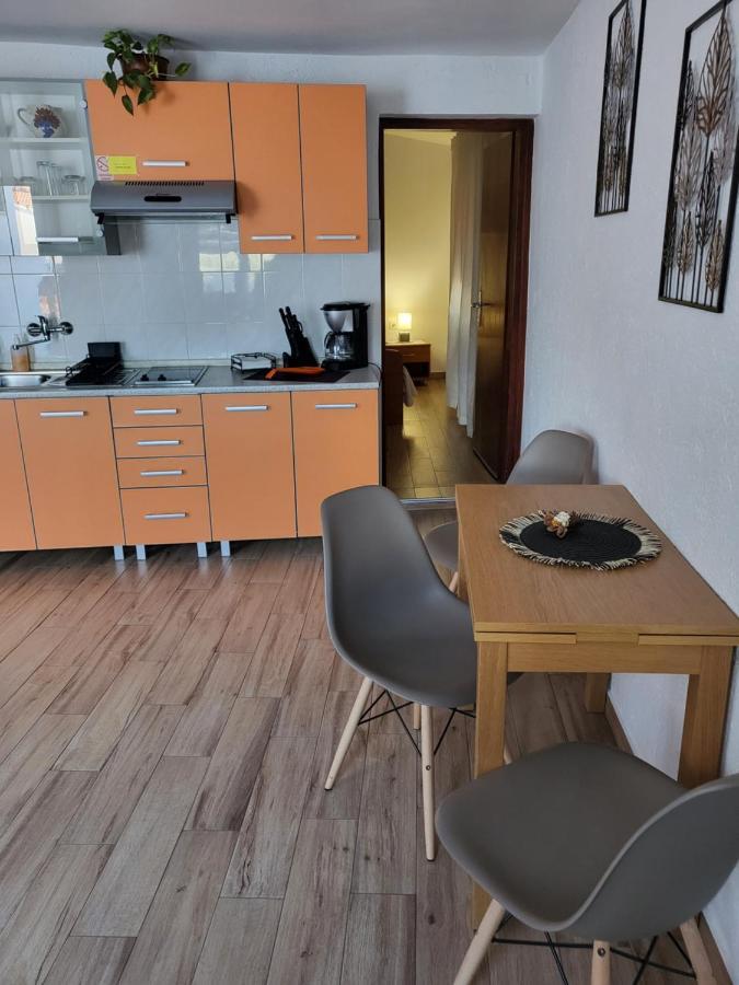 Licul Apartment Ровинь Экстерьер фото