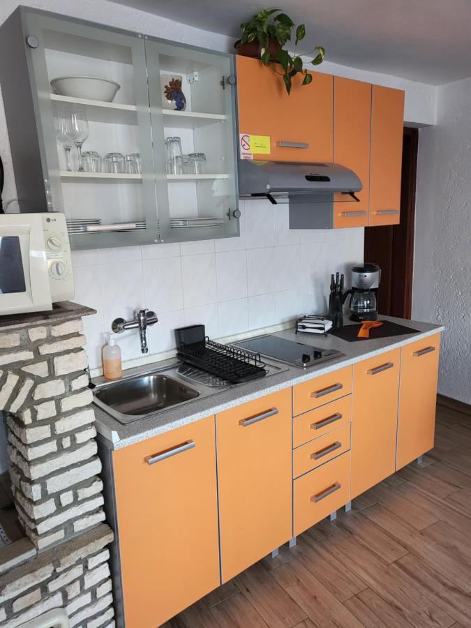 Licul Apartment Ровинь Экстерьер фото
