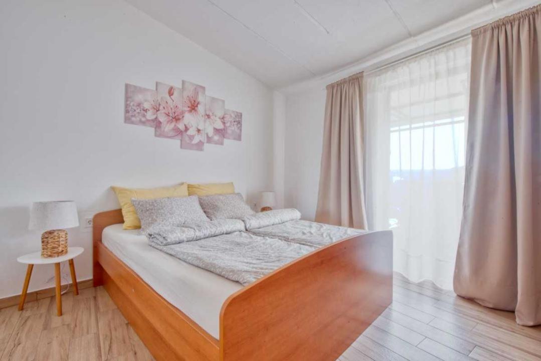 Licul Apartment Ровинь Экстерьер фото